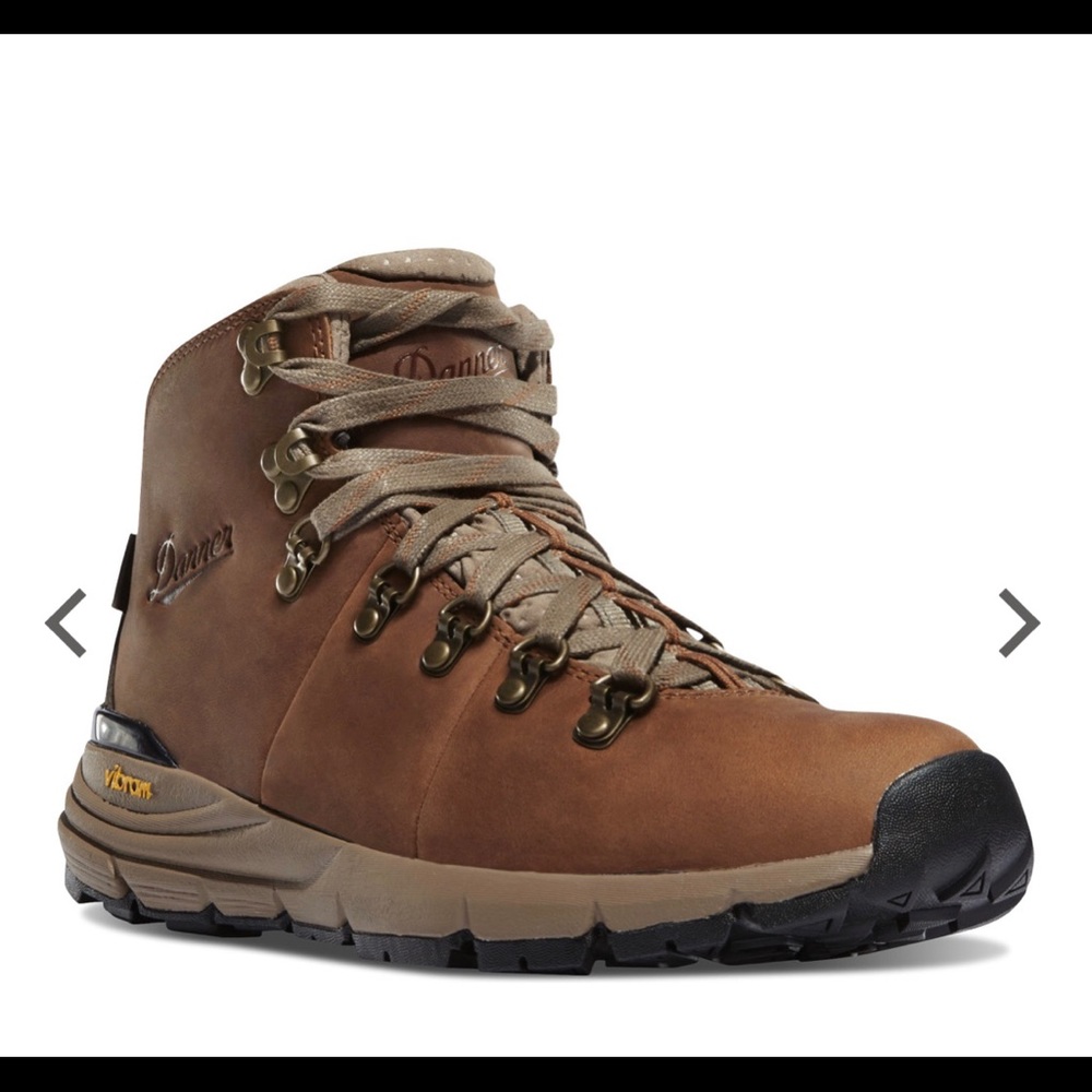 Danner Women’s Mountain 600 Hiking Boot